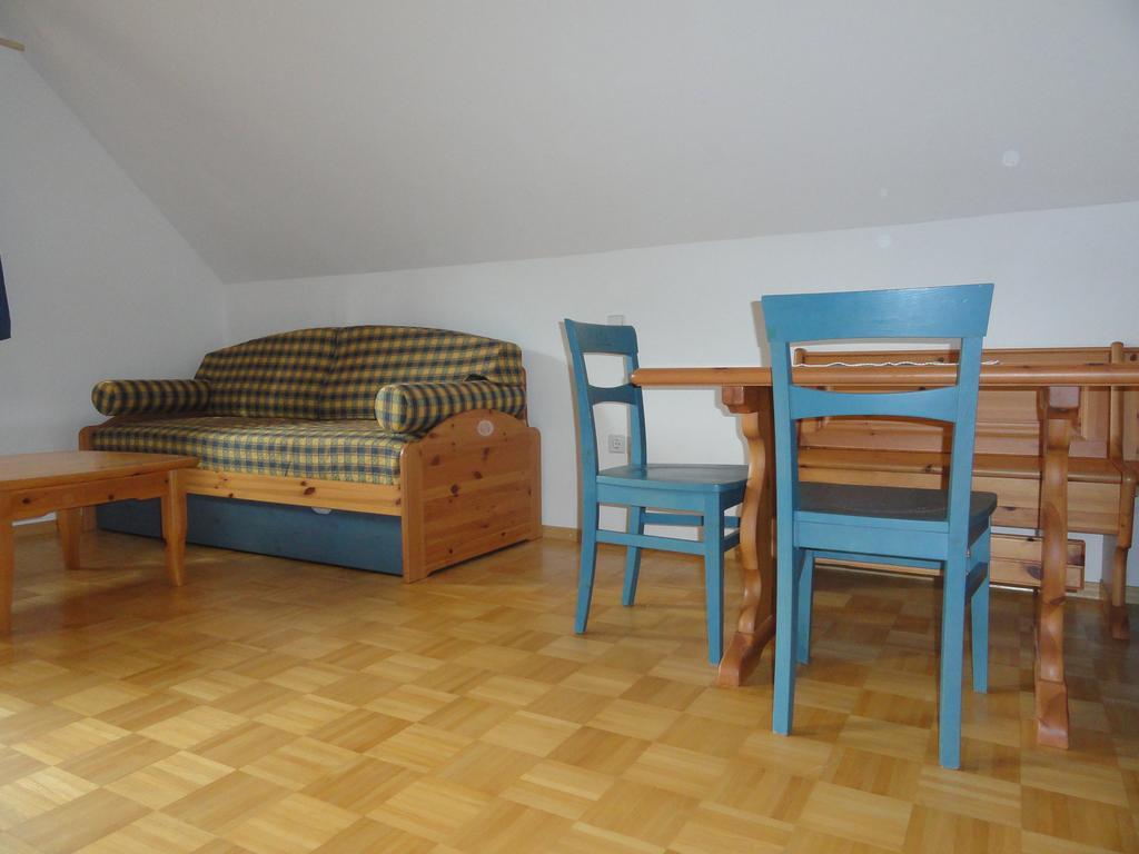 Farm Stay Dolinar Krainer Bohinjska Bela Oda fotoğraf